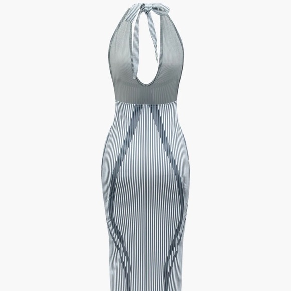 Halter backless Maxi Dress - Picture 3 of 4